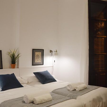 Apartamento Colon 32 Sevilla Bagian luar foto