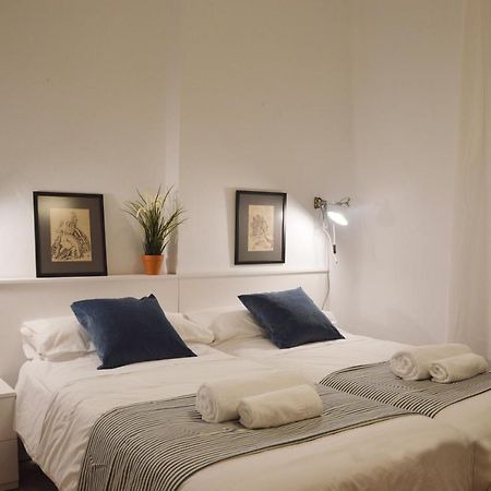 Apartamento Colon 32 Sevilla Bagian luar foto