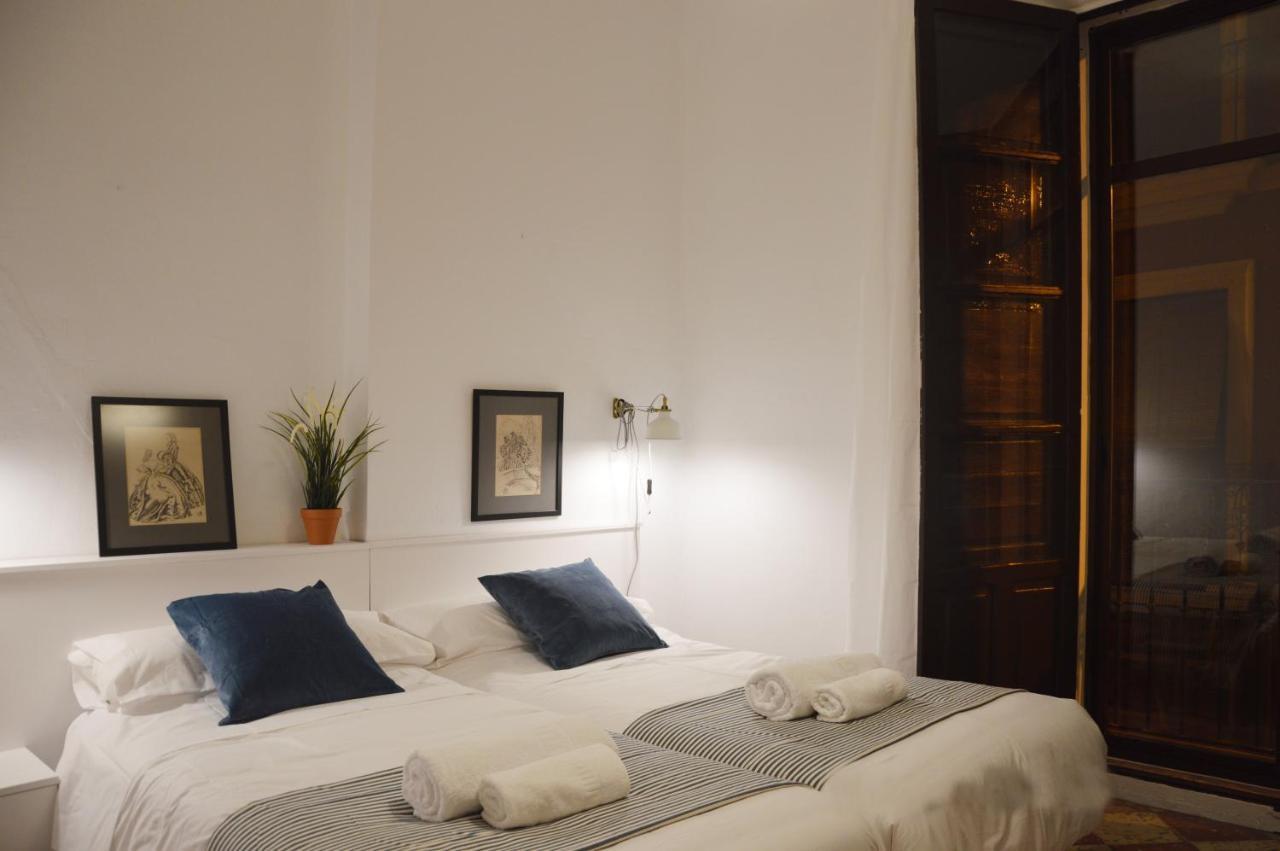 Apartamento Colon 32 Sevilla Bagian luar foto