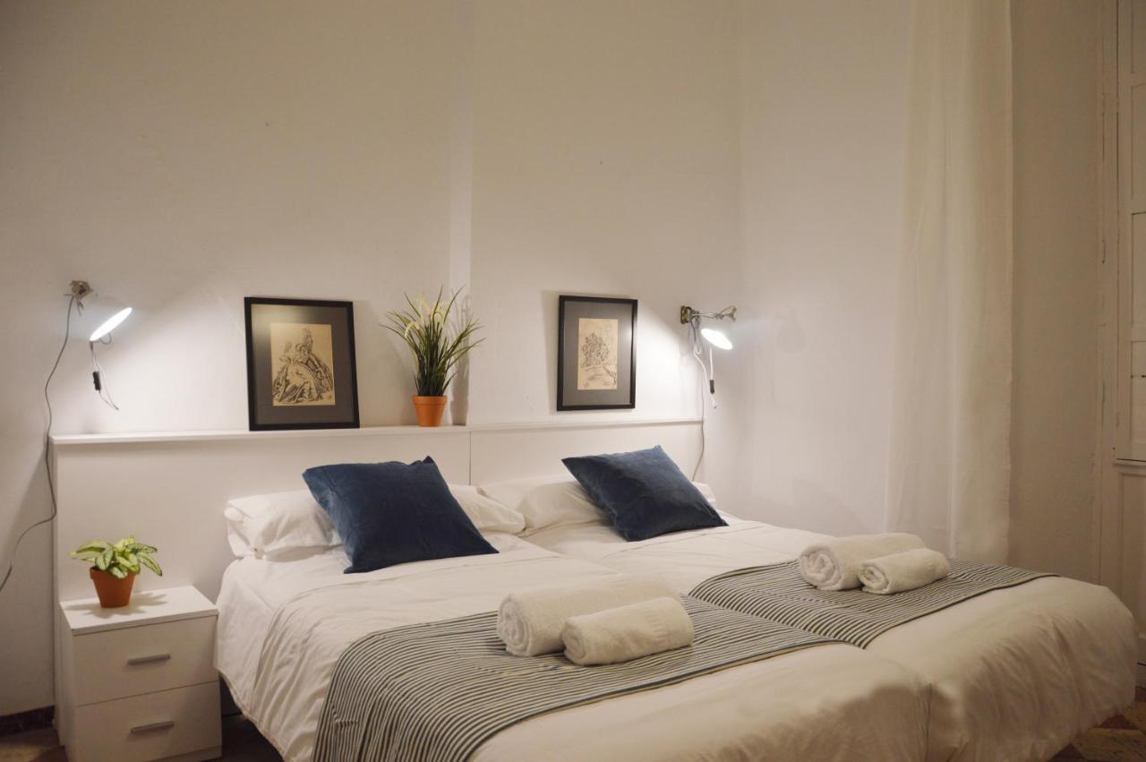Apartamento Colon 32 Sevilla Bagian luar foto